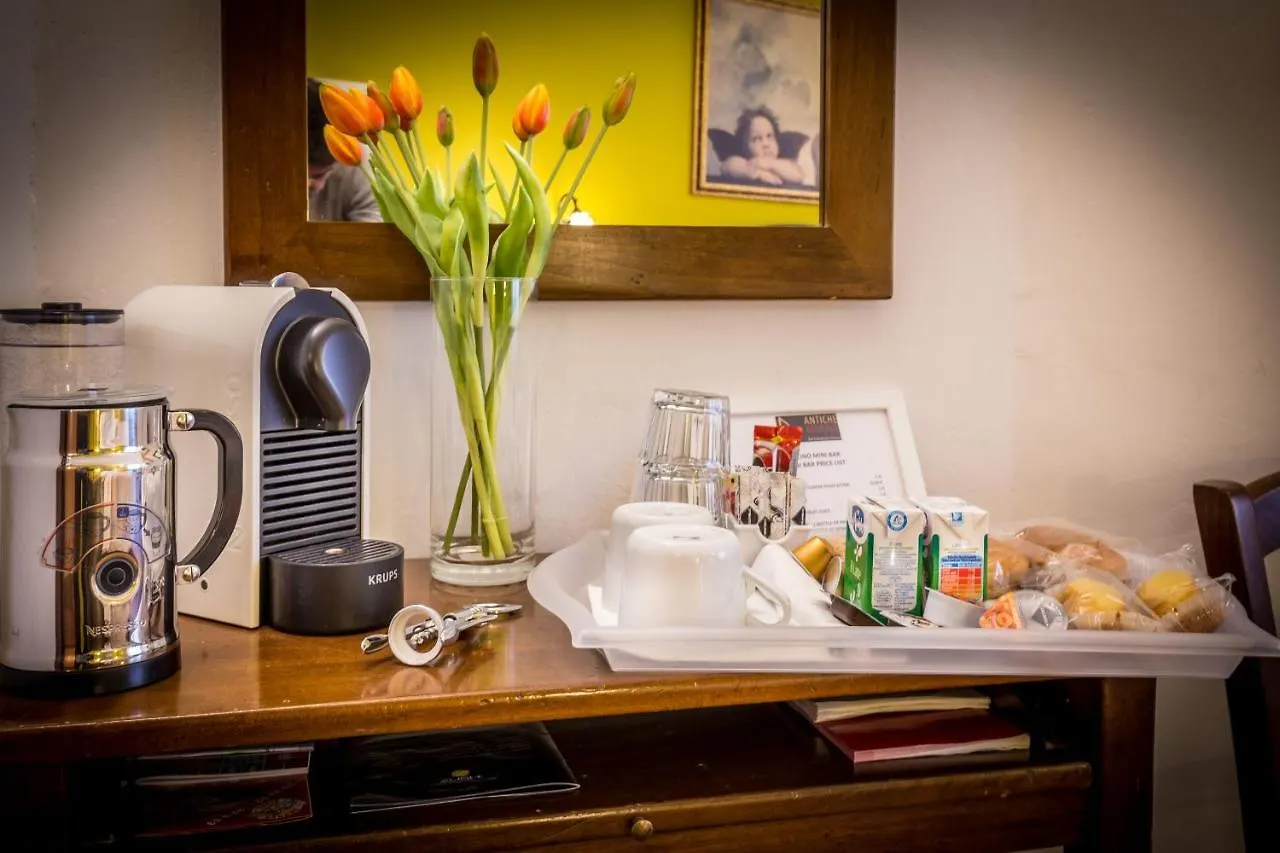 B&B Antiche Armonie Firenze 2*,  Italia